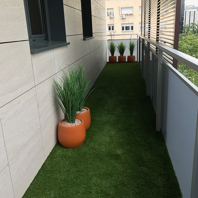CespedArtificialBalcon2 CespedArtificialBalcon2